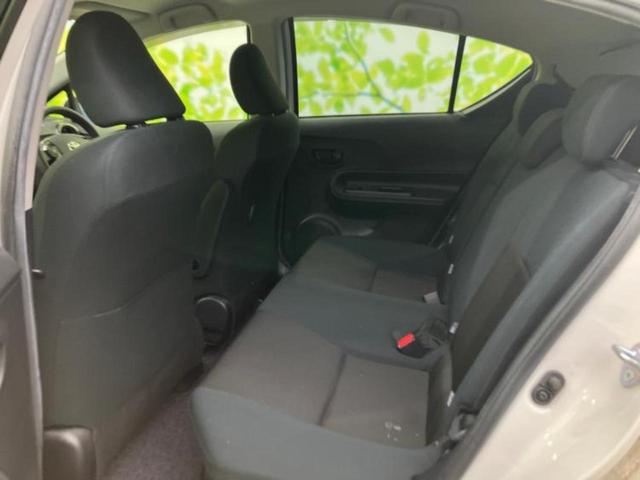 アクア Ｓスタイルブラック　保証書／純正　ＳＤナビ／衝突安全装置／車線逸脱防止支援システム／ＥＴＣ／ＥＢＤ付ＡＢＳ／横滑り防止装置／アイドリングストップ／バックモニター／フルセグＴＶ／エアバッグ　運転席／エアバッグ　助手席（6枚目）