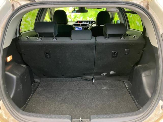 アクア Ｓスタイルブラック　保証書／純正　ＳＤナビ／衝突安全装置／車線逸脱防止支援システム／ＥＴＣ／ＥＢＤ付ＡＢＳ／横滑り防止装置／アイドリングストップ／バックモニター／フルセグＴＶ／エアバッグ　運転席／エアバッグ　助手席（8枚目）