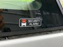 WECARSの展示場では実際に見て、触ってお車をお選びいただけます!知識の豊富な営業スタッフが様々なカーライフをご提案いたします!