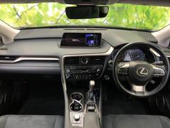 「この車の写真をもっと見たい」「状態が気になる」「この装備はついている？」どんな小さな疑問でもお気軽にお問い合わせください！ 4