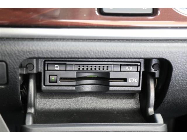 ロイヤルサルーンG メモリーナビ フルセグTV アルミホイール スマートキー バックカメラ ETC 衝突防止システム 盗難防止システム 記録簿 サイドエアバッグ CD パワーシート 横滑り防止装置 DVD再生(8枚目)