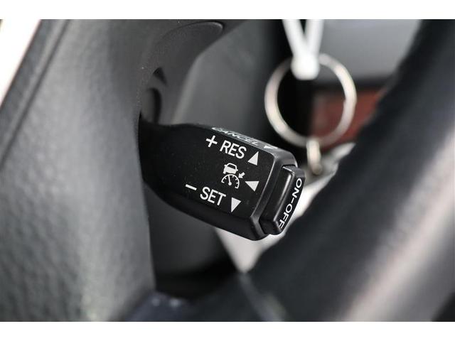 ロイヤルサルーンG メモリーナビ フルセグTV アルミホイール スマートキー バックカメラ ETC 衝突防止システム 盗難防止システム 記録簿 サイドエアバッグ CD パワーシート 横滑り防止装置 DVD再生(9枚目)