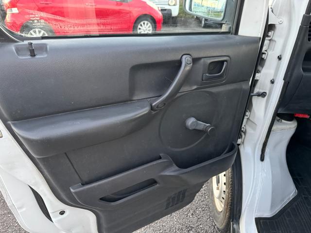 キャリイトラック KCエアコン・パワステ 4WD オートマ(31枚目)