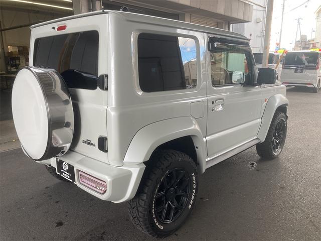 ジムニーシエラ ＪＣ　キーレス　フルセグ　ナビ＆ＴＶ　エアバッグ　オートマ　フル装備　助手席エアバッグ　ＥＴＣ　バックカメラ　スマートキー　シートヒーター（8枚目）