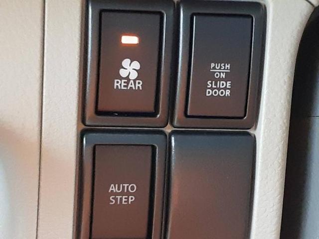 PZターボスペシャル ハイルーフ/両側電動スライド/オートステップ/両側電動スライドドア/ヘッドランプ HID/EBD付ABS/横滑り防止装置/エアバッグ 運転席/エアバッグ 助手席/パワーウインドウ ターボ 盗難防止装置(11枚目)