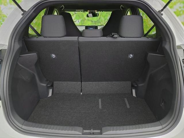 X 車線逸脱防止支援システム/EBD付ABS/横滑り防止装置/エアバッグ 運転席/エアバッグ 助手席/エアバッグ サイド/パワーウインドウ/パワーステアリング/盗難防止システム/エアバッグ カーテン(8枚目)