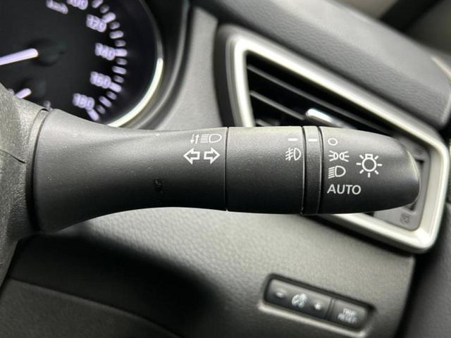 エクストレイル 20Xエマブレパッケージ ディスプレイオーディオ/エマージェンシーブレーキ/シートヒーター 前席/車線逸脱防止支援システム/Bluetooth接続/ETC/EBD付ABS/横滑り防止装置/アイドリングストップ/バックモニター(14枚目)