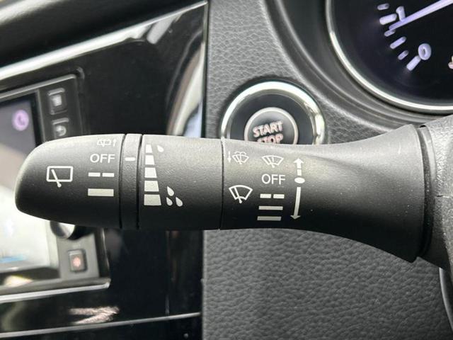 エクストレイル 20Xエマブレパッケージ ディスプレイオーディオ/エマージェンシーブレーキ/シートヒーター 前席/車線逸脱防止支援システム/Bluetooth接続/ETC/EBD付ABS/横滑り防止装置/アイドリングストップ/バックモニター(15枚目)