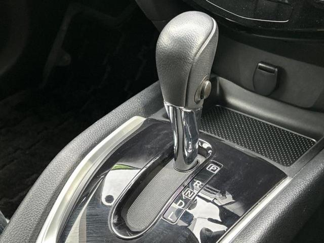 エクストレイル 20Xエマブレパッケージ ディスプレイオーディオ/エマージェンシーブレーキ/シートヒーター 前席/車線逸脱防止支援システム/Bluetooth接続/ETC/EBD付ABS/横滑り防止装置/アイドリングストップ/バックモニター(16枚目)