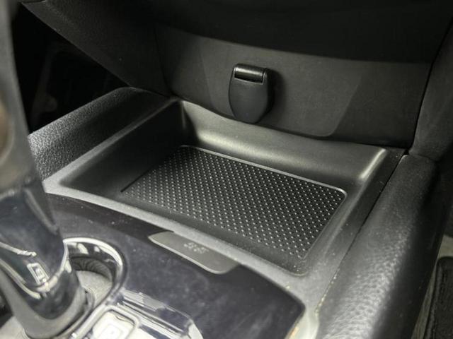 エクストレイル 20Xエマブレパッケージ ディスプレイオーディオ/エマージェンシーブレーキ/シートヒーター 前席/車線逸脱防止支援システム/Bluetooth接続/ETC/EBD付ABS/横滑り防止装置/アイドリングストップ/バックモニター(40枚目)