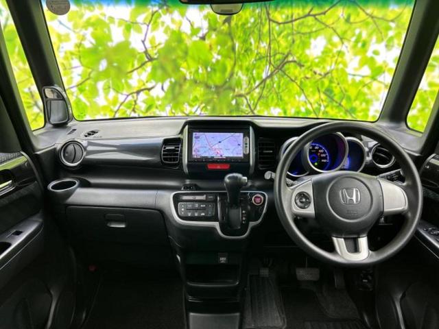 N-BOXカスタム G・Aパッケージ 新品タイヤ/純正 SDナビ/シティーブレーキアクティブシステム(ホンダ)/電動スライドドア/ヘッドランプ HID/Bluetooth接続/EBD付ABS/横滑り防止装置/アイドリングストップ(4枚目)