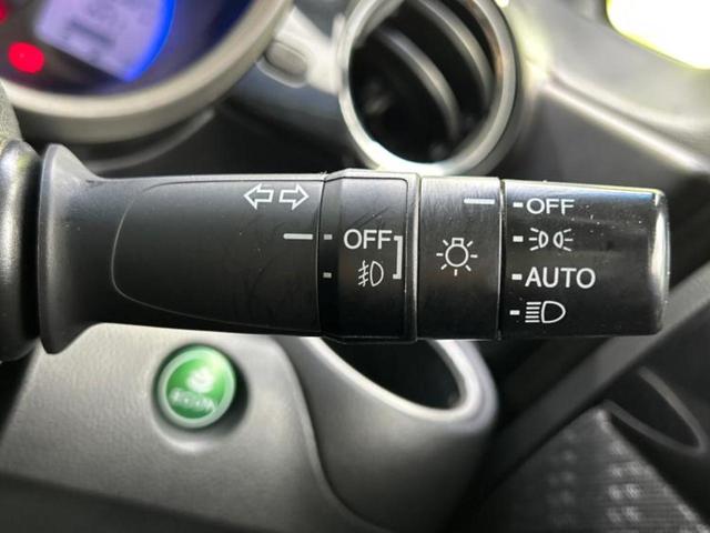 N-BOXカスタム G・Aパッケージ 新品タイヤ/純正 SDナビ/シティーブレーキアクティブシステム(ホンダ)/電動スライドドア/ヘッドランプ HID/Bluetooth接続/EBD付ABS/横滑り防止装置/アイドリングストップ(15枚目)