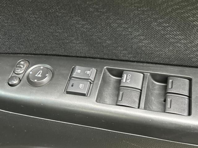 N-BOXカスタム G・Aパッケージ 新品タイヤ/純正 SDナビ/シティーブレーキアクティブシステム(ホンダ)/電動スライドドア/ヘッドランプ HID/Bluetooth接続/EBD付ABS/横滑り防止装置/アイドリングストップ(30枚目)