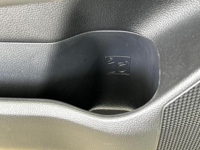 クラウンハイブリッド ＲＳ　新品タイヤ／保証書／純正　ＳＤナビ／トヨタセーフティセンス／シートヒーター　前席／車線逸脱防止支援システム／ヘッドランプ　ＬＥＤ／Ｂｌｕｅｔｏｏｔｈ接続／ＥＴＣ／ＥＢＤ付ＡＢＳ／横滑り防止装置（48枚目）
