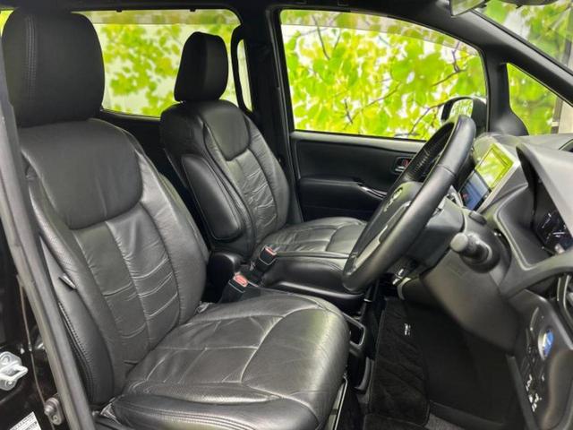 ヴォクシー ハイブリッドＺＳキラメキ２　新品タイヤ／純正　１０インチ　ＳＤナビ／フリップダウンモニター　純正　１２．１インチ／トヨタセーフティセンス／両側電動スライドドア／シートヒーター　前席／車線逸脱防止支援システム　衝突被害軽減システム（5枚目）