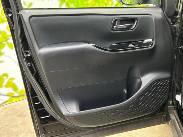 ヴォクシー ハイブリッドＺＳキラメキ２　新品タイヤ／純正　１０インチ　ＳＤナビ／フリップダウンモニター　純正　１２．１インチ／トヨタセーフティセンス／両側電動スライドドア／シートヒーター　前席／車線逸脱防止支援システム　衝突被害軽減システム（22枚目）