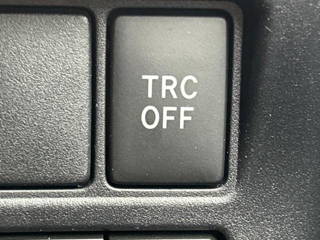 ヴォクシー ハイブリッドＺＳキラメキ２　新品タイヤ／純正　１０インチ　ＳＤナビ／フリップダウンモニター　純正　１２．１インチ／トヨタセーフティセンス／両側電動スライドドア／シートヒーター　前席／車線逸脱防止支援システム　衝突被害軽減システム（31枚目）