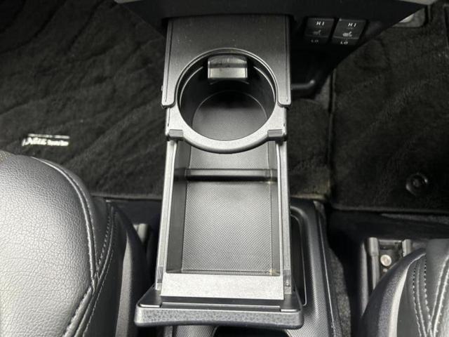 ヴォクシー ハイブリッドＺＳキラメキ２　新品タイヤ／純正　１０インチ　ＳＤナビ／フリップダウンモニター　純正　１２．１インチ／トヨタセーフティセンス／両側電動スライドドア／シートヒーター　前席／車線逸脱防止支援システム　衝突被害軽減システム（44枚目）