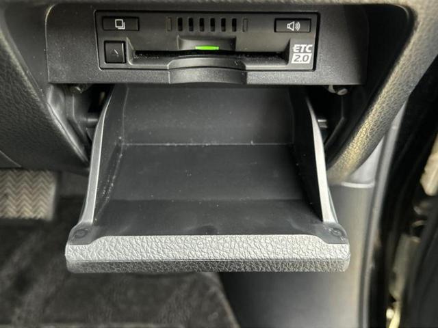 ヴォクシー ハイブリッドＺＳキラメキ２　新品タイヤ／純正　１０インチ　ＳＤナビ／フリップダウンモニター　純正　１２．１インチ／トヨタセーフティセンス／両側電動スライドドア／シートヒーター　前席／車線逸脱防止支援システム　衝突被害軽減システム（45枚目）