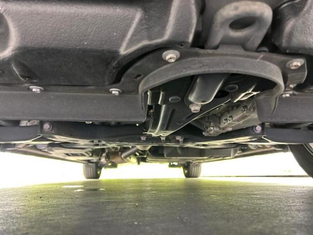 ヴォクシー ハイブリッドＺＳキラメキ２　新品タイヤ／純正　１０インチ　ＳＤナビ／フリップダウンモニター　純正　１２．１インチ／トヨタセーフティセンス／両側電動スライドドア／シートヒーター　前席／車線逸脱防止支援システム　衝突被害軽減システム（58枚目）