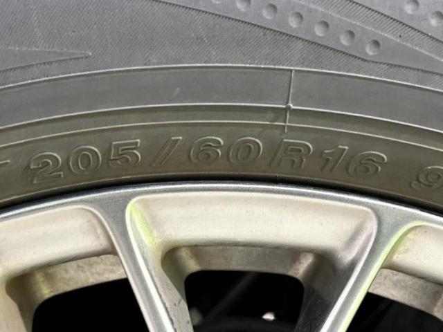 ヴォクシー ハイブリッドＺＳキラメキ２　新品タイヤ／純正　１０インチ　ＳＤナビ／フリップダウンモニター　純正　１２．１インチ／トヨタセーフティセンス／両側電動スライドドア／シートヒーター　前席／車線逸脱防止支援システム　衝突被害軽減システム（60枚目）