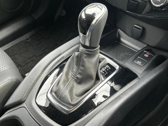 エクストレイル ４ＷＤ２０Ｘｉ　Ｖセレクション　保証書／純正　９インチ　ＳＤナビ／インテリジェントルームミラー／エマージェンシーブレーキ／シートヒーター　全席／アラウンドビューモニター／車線逸脱防止支援システム／シート　撥水加工／プロパイロット（18枚目）