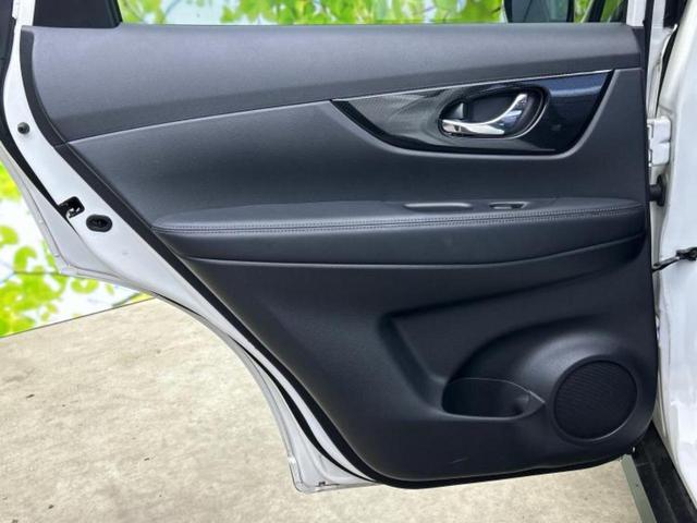 エクストレイル ４ＷＤ２０Ｘｉ　Ｖセレクション　保証書／純正　９インチ　ＳＤナビ／インテリジェントルームミラー／エマージェンシーブレーキ／シートヒーター　全席／アラウンドビューモニター／車線逸脱防止支援システム／シート　撥水加工／プロパイロット（23枚目）