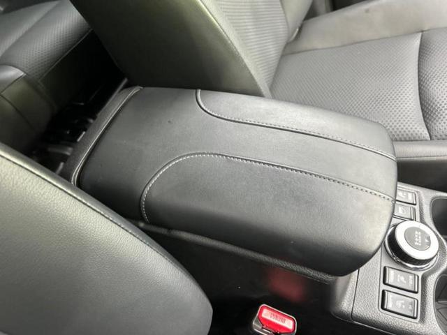 エクストレイル ４ＷＤ２０Ｘｉ　Ｖセレクション　保証書／純正　９インチ　ＳＤナビ／インテリジェントルームミラー／エマージェンシーブレーキ／シートヒーター　全席／アラウンドビューモニター／車線逸脱防止支援システム／シート　撥水加工／プロパイロット（36枚目）