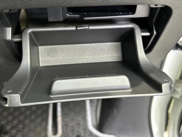 セレナ ハイウェイスターVアーバンクロム 新品タイヤ/純正 10インチ メモリーナビ/エマージェンシーブレーキ/両側電動スライドドア/シートヒーター 前席/車線逸脱防止支援システム/シート 撥水加工/プロパイロット/ヘッドランプ LED(40枚目)