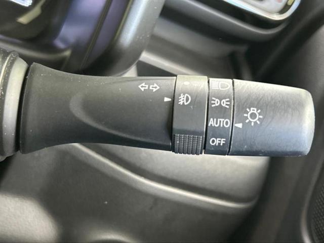 スペーシアギア ハイブリッドＸＺターボ　純正　９インチ　メモリーナビ／セーフティサポート（スズキ）／両側電動スライドドア／シートヒーター　前席／全方位モニター用カメラ／車線逸脱防止支援システム／ヘッドランプ　ＬＥＤ　衝突被害軽減システム（17枚目）