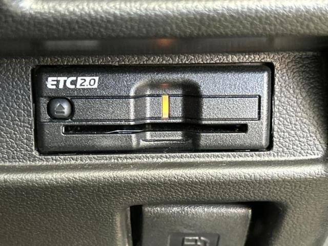 スペーシアギア ハイブリッドＸＺターボ　純正　９インチ　メモリーナビ／セーフティサポート（スズキ）／両側電動スライドドア／シートヒーター　前席／全方位モニター用カメラ／車線逸脱防止支援システム／ヘッドランプ　ＬＥＤ　衝突被害軽減システム（28枚目）