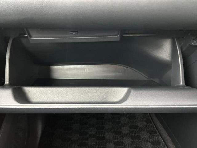 ヴォクシー S-Z ディスプレイオーディオ+ナビ10.5インチ/トヨタセーフティセンス/両側電動スライドドア/シートヒーター 前席/車線逸脱防止支援システム/シート ハーフレザー/ドライブレコーダー 社外 バックカメラ(52枚目)