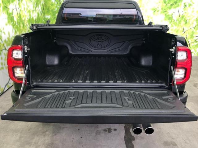 ハイラックス 4WD Z GRスポーツ 保証書/ディスプレイオーディオ+ナビ8インチ/トヨタセーフティセンス/パノラミックビューモニター/車線逸脱防止支援システム/シート ハーフレザー/ヘッドランプ LED 衝突被害軽減システム 4WD(19枚目)