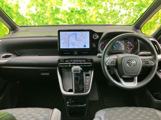 ヴォクシー Ｓ－Ｚ　★★★新品タイヤ／保証書／純正　１０インチ　ＳＤナビ／トヨタセーフティセンス／両側電動スライドドア／シートヒーター　前席／車線逸脱防止支援システム／シート　ハーフレザー／ヘッドランプ　ＬＥＤ（4枚目）