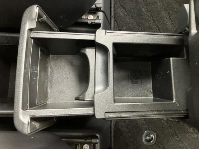 ヴォクシー Ｓ－Ｚ　★★★新品タイヤ／保証書／純正　１０インチ　ＳＤナビ／トヨタセーフティセンス／両側電動スライドドア／シートヒーター　前席／車線逸脱防止支援システム／シート　ハーフレザー／ヘッドランプ　ＬＥＤ（37枚目）