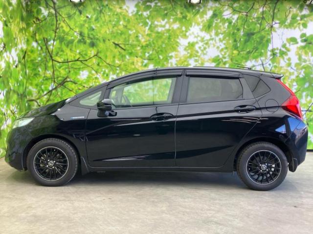 フィットハイブリッド ハイブリッド・Ｆパッケージ　純正　ＳＤナビ／シートヒーター　前席／ヘッドランプ　ＬＥＤ／Ｂｌｕｅｔｏｏｔｈ接続／ＥＴＣ／ＥＢＤ付ＡＢＳ／横滑り防止装置／アイドリングストップ／バックモニター／フルセグＴＶ／ＤＶＤ　バックカメラ（2枚目）