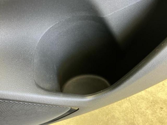 フィットハイブリッド ハイブリッド・Ｆパッケージ　純正　ＳＤナビ／シートヒーター　前席／ヘッドランプ　ＬＥＤ／Ｂｌｕｅｔｏｏｔｈ接続／ＥＴＣ／ＥＢＤ付ＡＢＳ／横滑り防止装置／アイドリングストップ／バックモニター／フルセグＴＶ／ＤＶＤ　バックカメラ（48枚目）