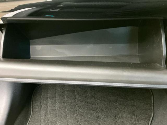 プリウス Ａ　純正　９インチ　ＳＤナビ／トヨタセーフティセンス／車線逸脱防止支援システム／パーキングアシスト　自動操舵／ドライブレコーダー　純正／ヘッドランプ　ＬＥＤ／Ｂｌｕｅｔｏｏｔｈ接続／ＥＴＣ２．０　ドラレコ（43枚目）