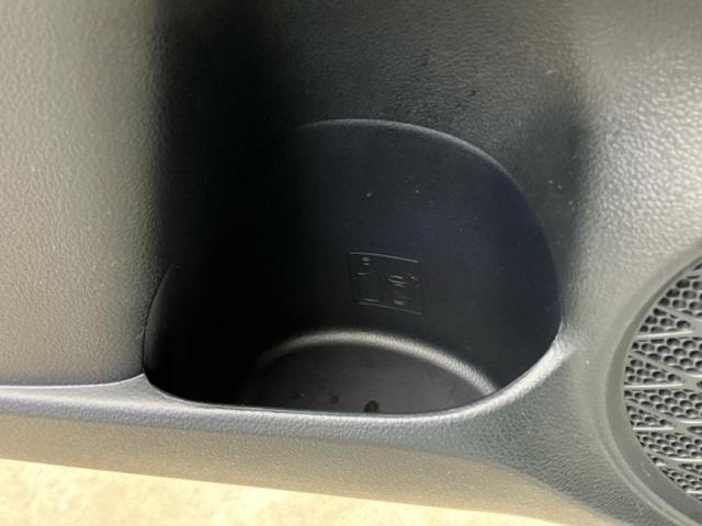 プリウス Ａ　純正　９インチ　ＳＤナビ／トヨタセーフティセンス／車線逸脱防止支援システム／パーキングアシスト　自動操舵／ドライブレコーダー　純正／ヘッドランプ　ＬＥＤ／Ｂｌｕｅｔｏｏｔｈ接続／ＥＴＣ２．０　ドラレコ（51枚目）