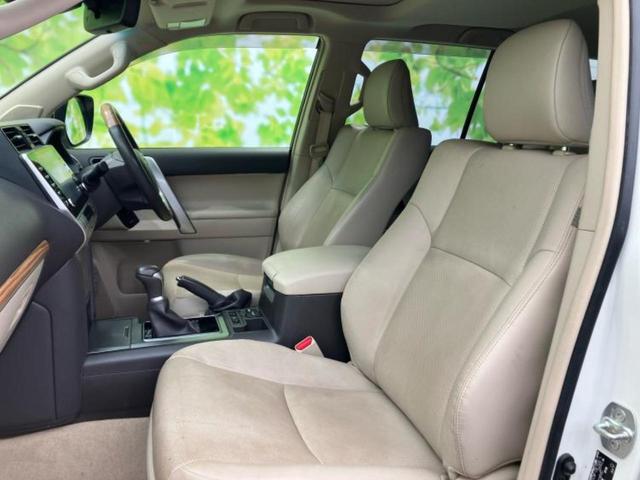 ランドクルーザープラド ４ＷＤ　ＴＸ　Ｌパッケージ　新品タイヤ／サンルーフ／ディスプレイオーディオ＋ナビ９インチ／トヨタセーフティセンス／シートヒーター　前席／パノラミックビューモニター／車線逸脱防止支援システム／シート　ハーフレザー　全周囲カメラ（6枚目）