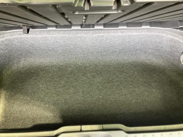 セレナ ｅパワーハイウェイスターＶ　新品タイヤ／保証書／純正　１２．３インチ　メモリーナビ／インテリジェントルームミラー／エマージェンシーブレーキ／両側電動スライドドア／シートヒーター　前席／アラウンドビューモニター　全周囲カメラ（25枚目）