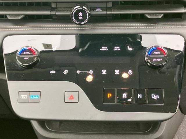 セレナ ｅパワーハイウェイスターＶ　新品タイヤ／保証書／純正　１２．３インチ　メモリーナビ／インテリジェントルームミラー／エマージェンシーブレーキ／両側電動スライドドア／シートヒーター　前席／アラウンドビューモニター　全周囲カメラ（32枚目）