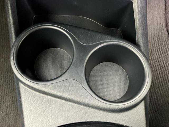 アクア G Gs 新品タイヤ/純正 SDナビ/トヨタセーフティセンス/車線逸脱防止支援システム/シート ハーフレザー/ヘッドランプ LED/Bluetooth接続/ETC/EBD付ABS/横滑り防止装置 バックカメラ(39枚目)