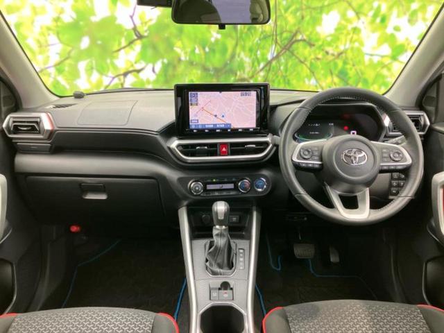 ライズ ハイブリッドＺ　純正　９インチ　メモリーナビ／スマートアシスト（トヨタ・ダイハツ）／シートヒーター　前席／パノラミックビューモニター／車線逸脱防止支援システム／ヘッドランプ　ＬＥＤ／Ｂｌｕｅｔｏｏｔｈ接続　ＤＶＤ再生（4枚目）