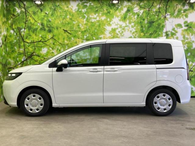 フリード AIR 保証書/純正 8インチ ナビ/ホンダセンシング/両側電動スライドドア/車線逸脱防止支援システム/登録済未使用車/ヘッドランプ LED/Bluetooth接続/EBD付ABS/横滑り防止装置 禁煙車(2枚目)