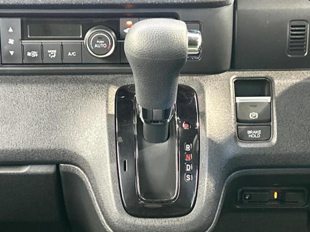 Ｎ－ＢＯＸカスタム コーディネートスタイルモノトーン　新品タイヤ／純正　９インチ　ＳＤナビ／ホンダセンシング／両側電動スライドドア／シートヒーター　前席／車線逸脱防止支援システム／シート　ハーフレザー／ドライブレコーダー　前後／ヘッドランプ　ＬＥＤ（18枚目）