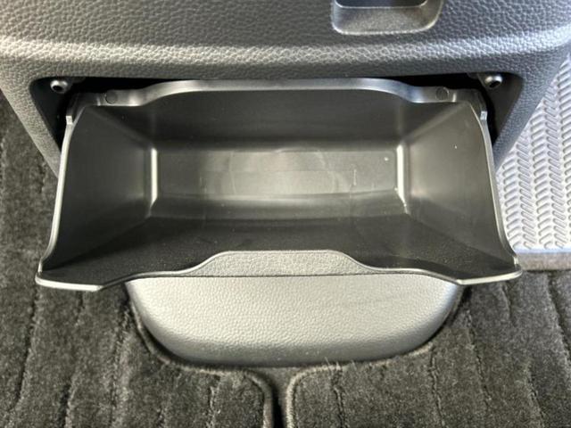 Ｎ－ＢＯＸカスタム Ｌ・ターボ　新品タイヤ／純正　ＳＤナビ／ホンダセンシング／両側電動スライドドア／シートヒーター　前席／車線逸脱防止支援システム／シート　ハーフレザー／ヘッドランプ　ＬＥＤ／Ｂｌｕｅｔｏｏｔｈ接続／ＥＴＣ２．０（40枚目）