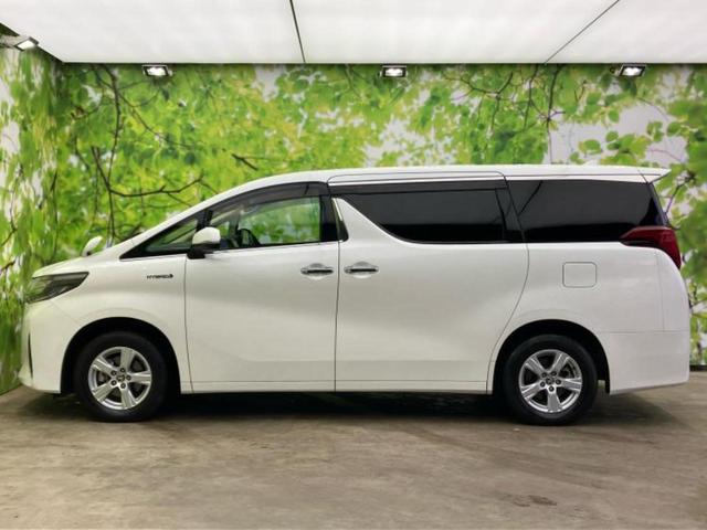 アルファードハイブリッド ４ＷＤハイブリッドＸ　純正　９インチ　ＳＤナビ／フリップダウンモニター　純正　１２．８インチ／デジタルインナーミラー／トヨタセーフティセンス／両側電動スライドドア／車線逸脱防止支援システム／ドライブレコーダー　前後　４ＷＤ（2枚目）