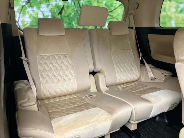 アルファードハイブリッド ４ＷＤハイブリッドＸ　純正　９インチ　ＳＤナビ／フリップダウンモニター　純正　１２．８インチ／デジタルインナーミラー／トヨタセーフティセンス／両側電動スライドドア／車線逸脱防止支援システム／ドライブレコーダー　前後　４ＷＤ（19枚目）