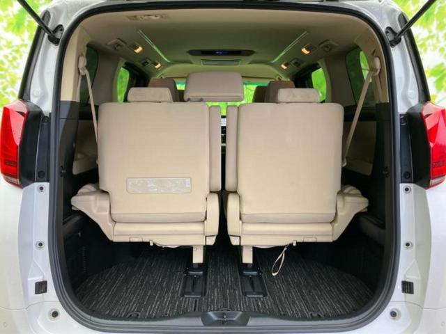 アルファードハイブリッド ４ＷＤハイブリッドＸ　純正　９インチ　ＳＤナビ／フリップダウンモニター　純正　１２．８インチ／デジタルインナーミラー／トヨタセーフティセンス／両側電動スライドドア／車線逸脱防止支援システム／ドライブレコーダー　前後　４ＷＤ（20枚目）